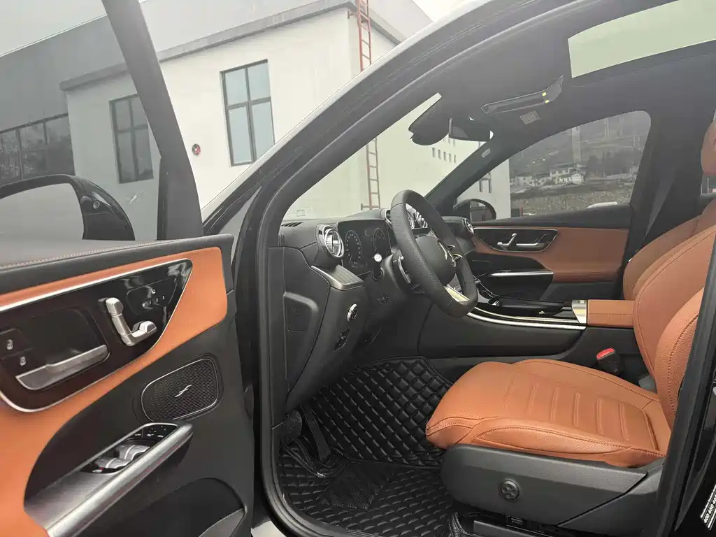 Mercedes-Benz GLC 2024 GLC 260 L 4MATIC 7 мест