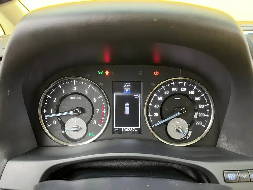 Toyota Alphard — миниатюра 19