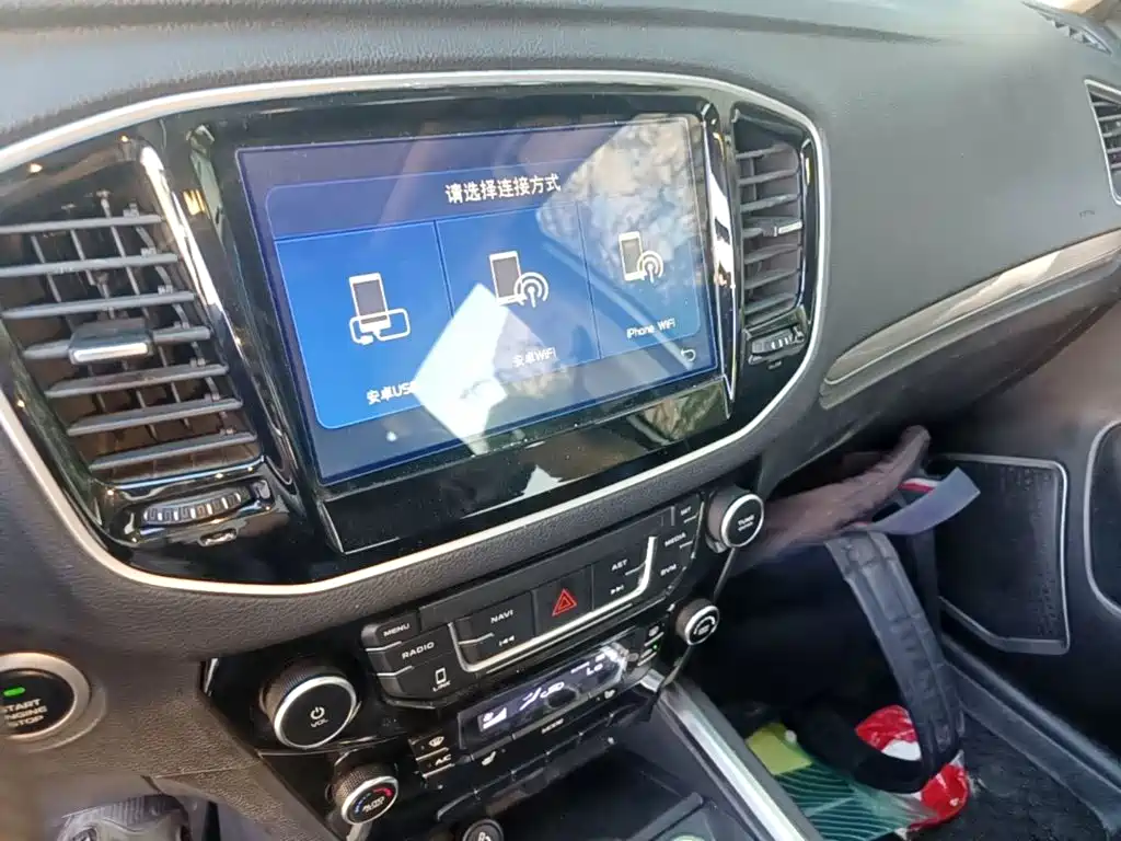 Geely Vision X6 — миниатюра 13