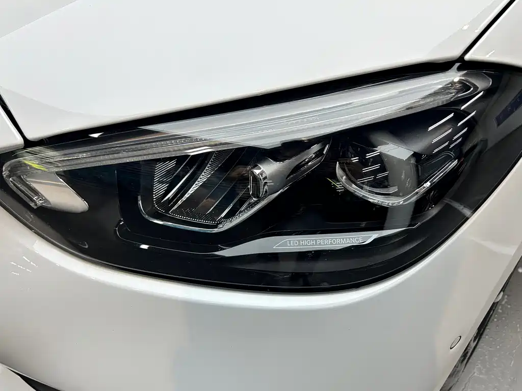 Mercedes-Benz C-Class — миниатюра 17