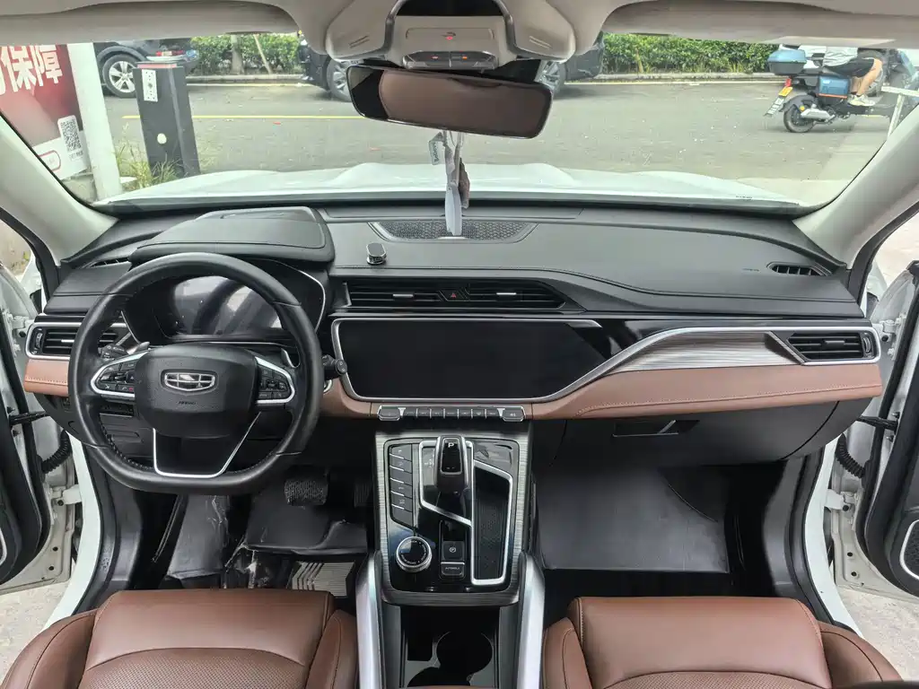 Geely Boyue — миниатюра 10