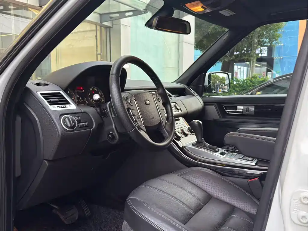 Land Rover Range Rover Sport 2013 3.0 TDV6