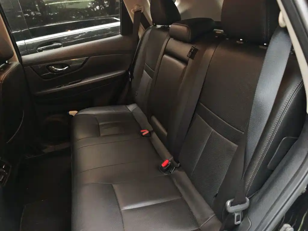 Nissan X-Trail — миниатюра 18