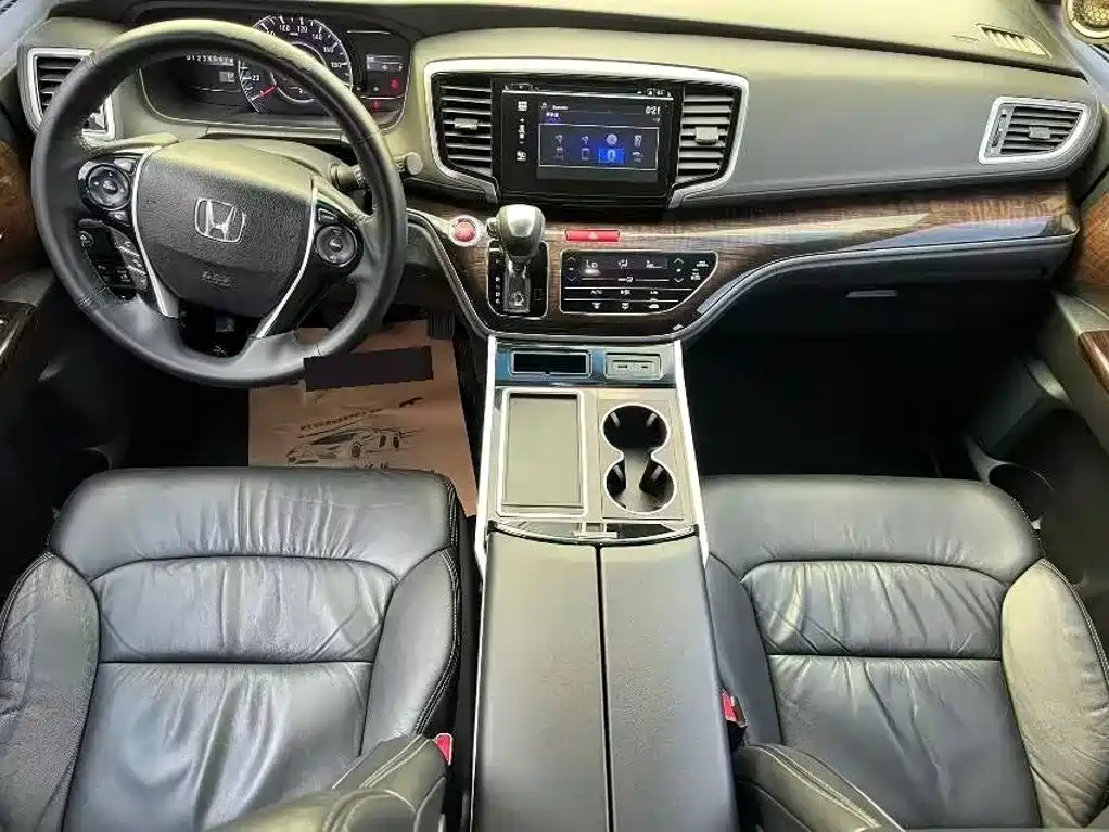 Honda Odyssey — миниатюра 5
