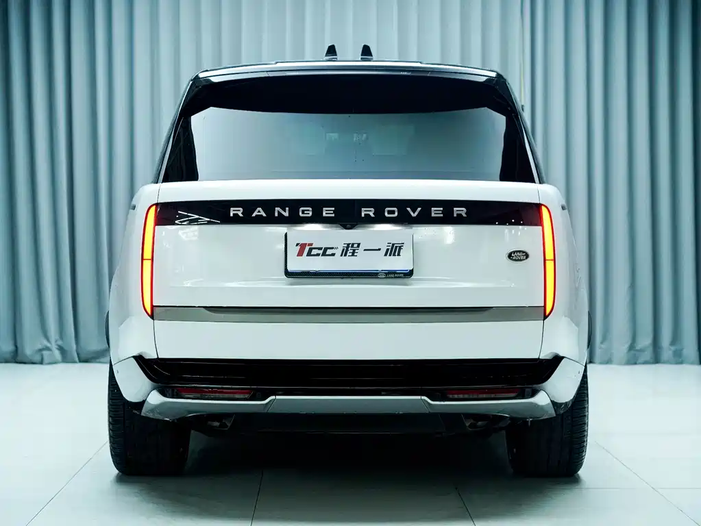 Land Rover Range Rover 2024 3.0 L6 400PS Long Wheelbase