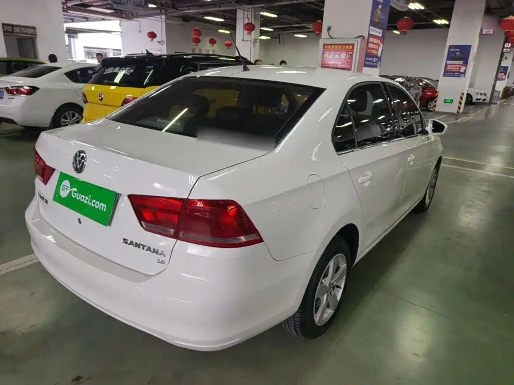 Volkswagen Santana — миниатюра 7