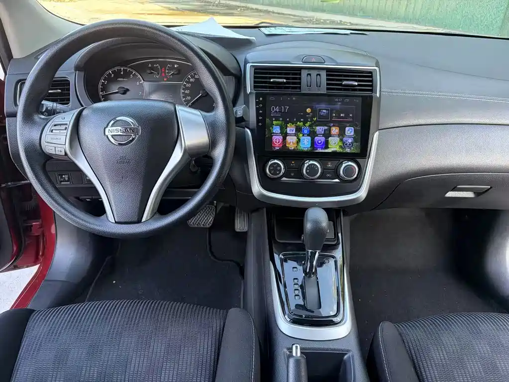 Nissan Tiida — миниатюра 9