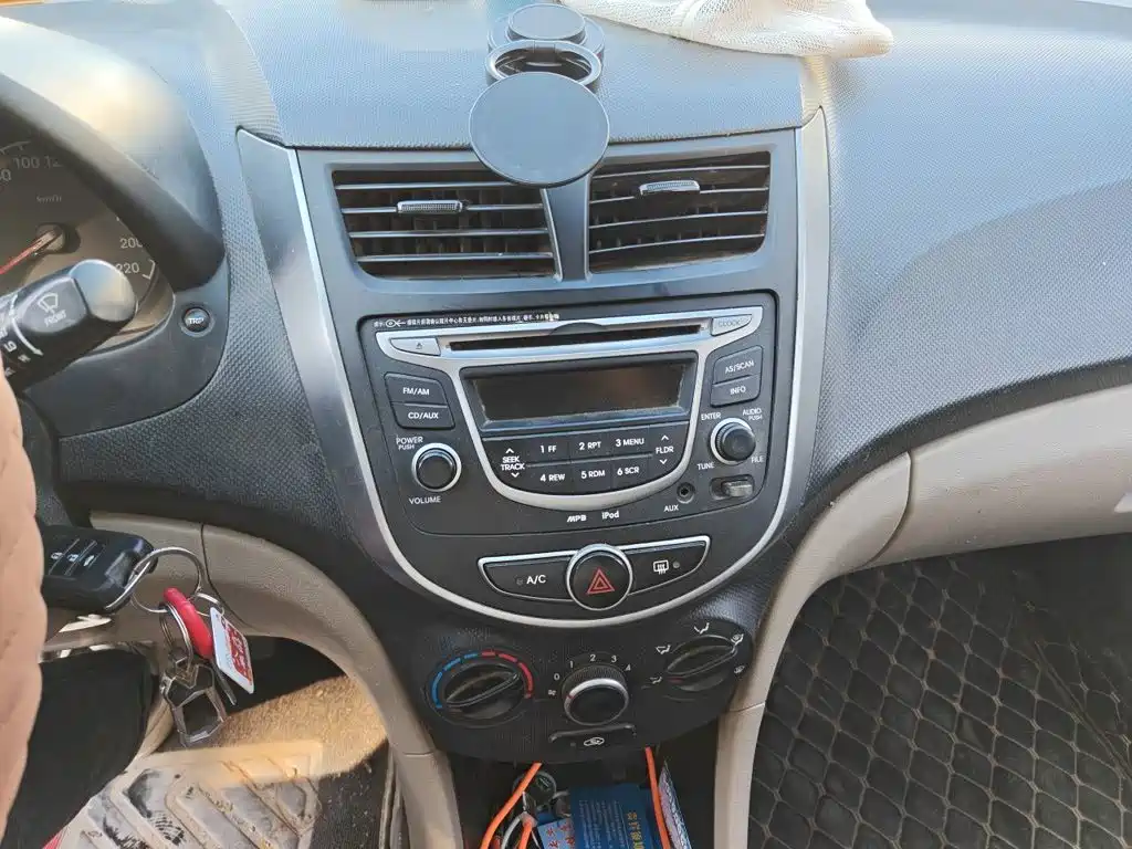 Hyundai Verna — миниатюра 15
