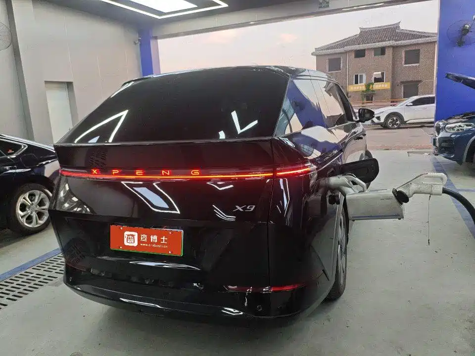 XPeng X9 — миниатюра 3