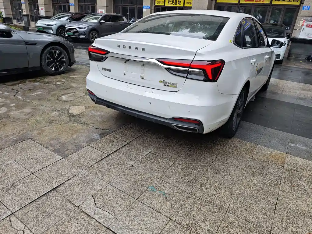 Roewe i6 MAX 2020 1.5T PHEV