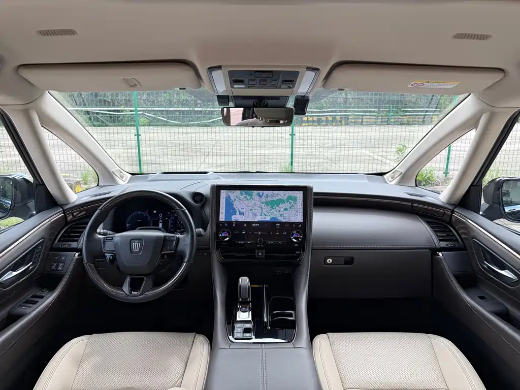 Toyota Vellfire 2024 2.5L Executive
