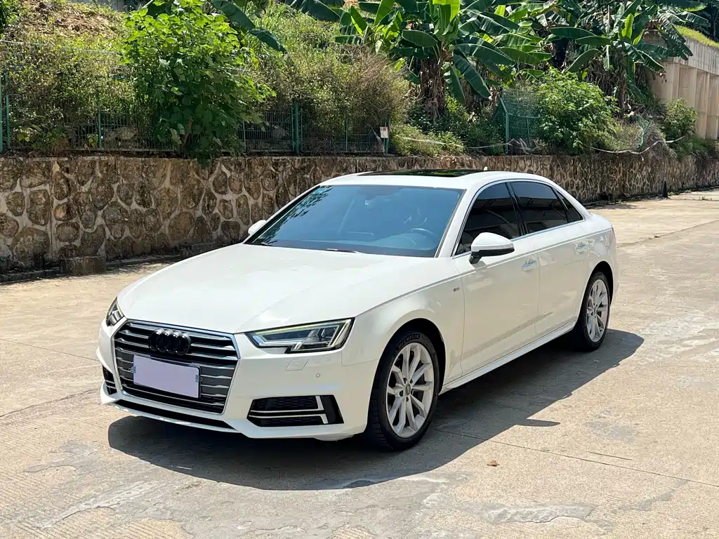 Audi A4L 2018