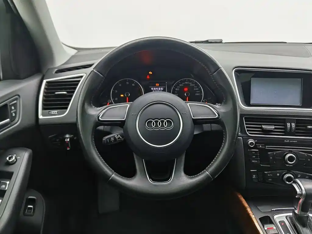 Audi Q5 — миниатюра 11