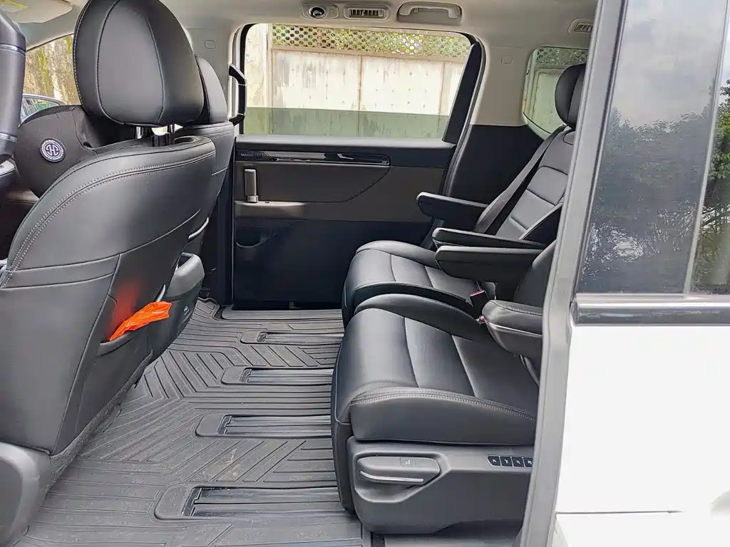 GAC Motor 传祺E8 PHEV — миниатюра 8