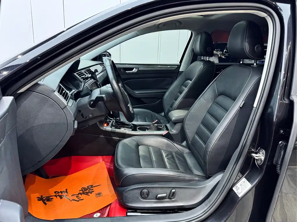 Volkswagen Passat 2017 330TSI DSG