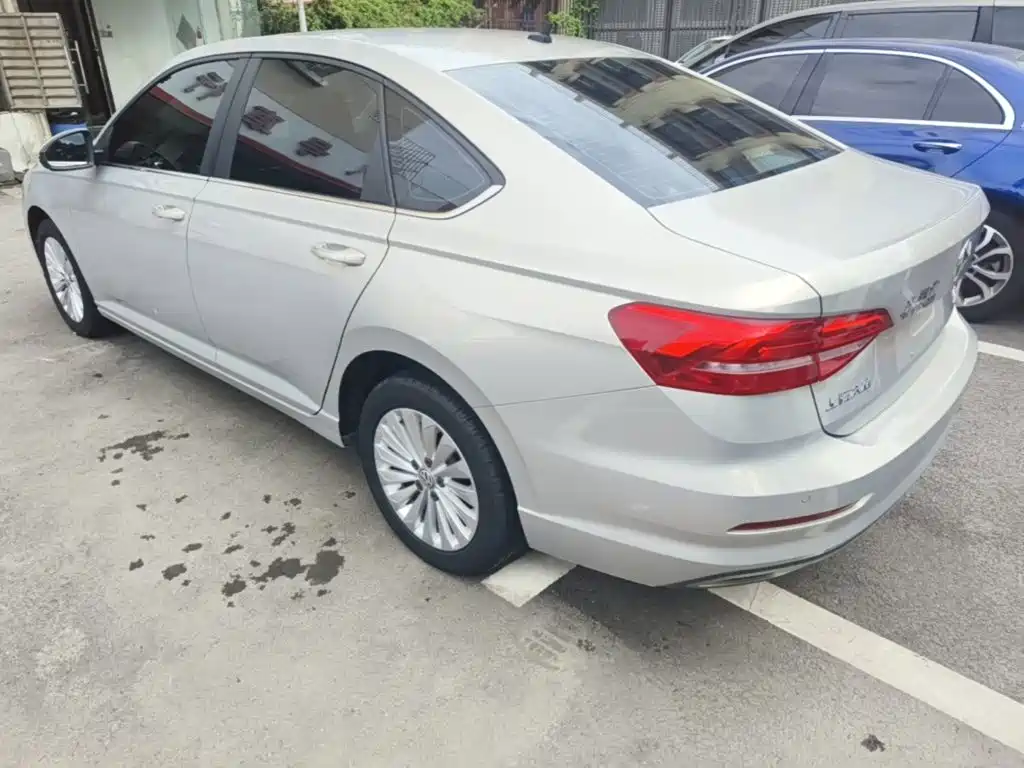 Volkswagen Lavida — миниатюра 5