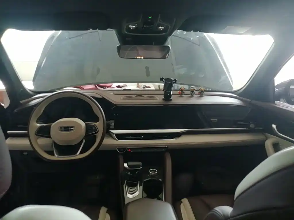 Geely Xingyue L — миниатюра 10