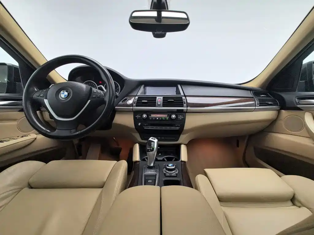 BMW X6 — миниатюра 5