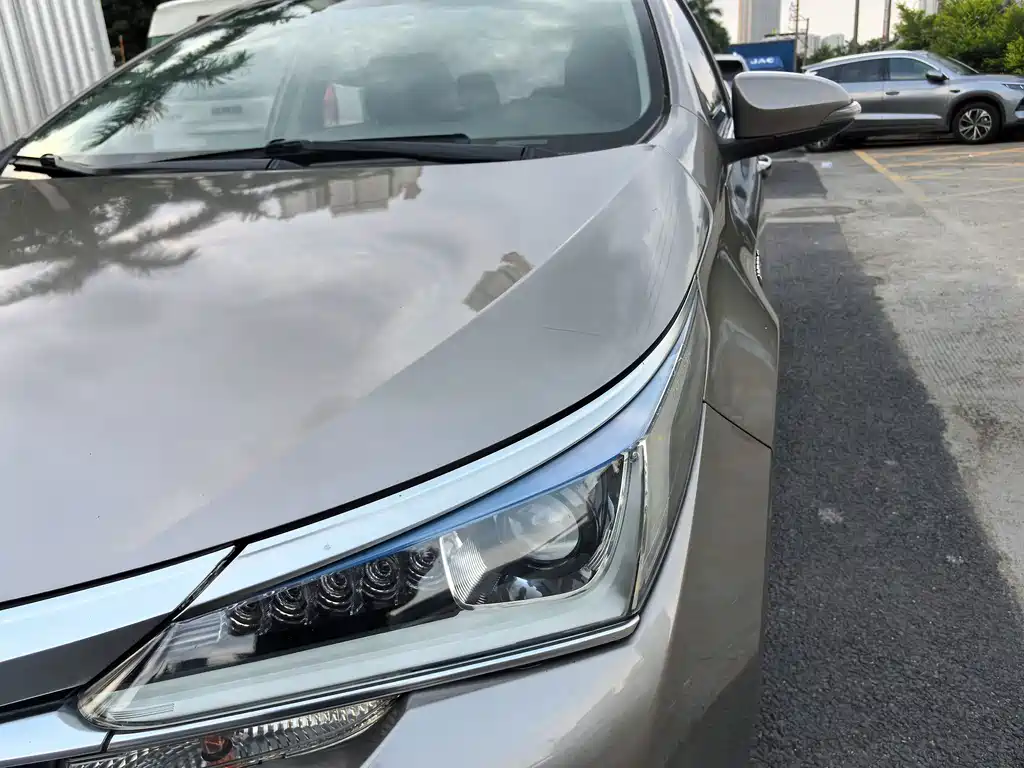 Toyota Corolla — миниатюра 17