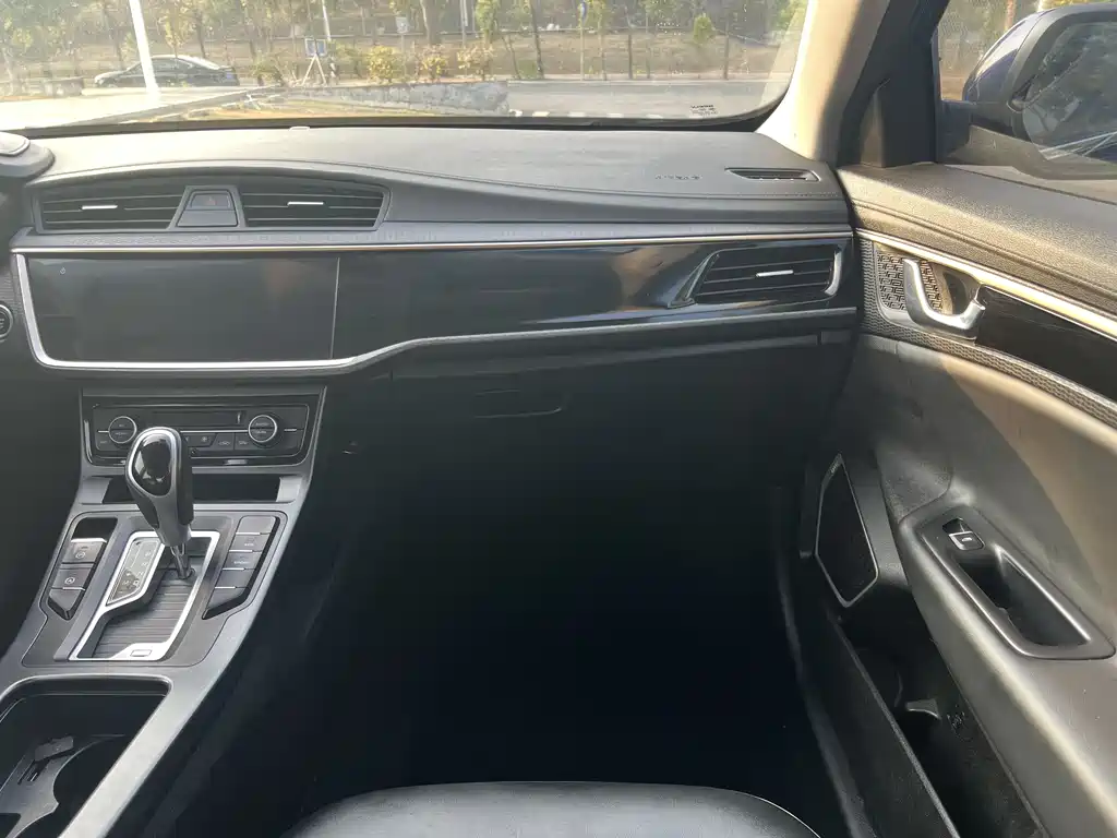 GEELY AUTOMOBILE EMGRAND GL