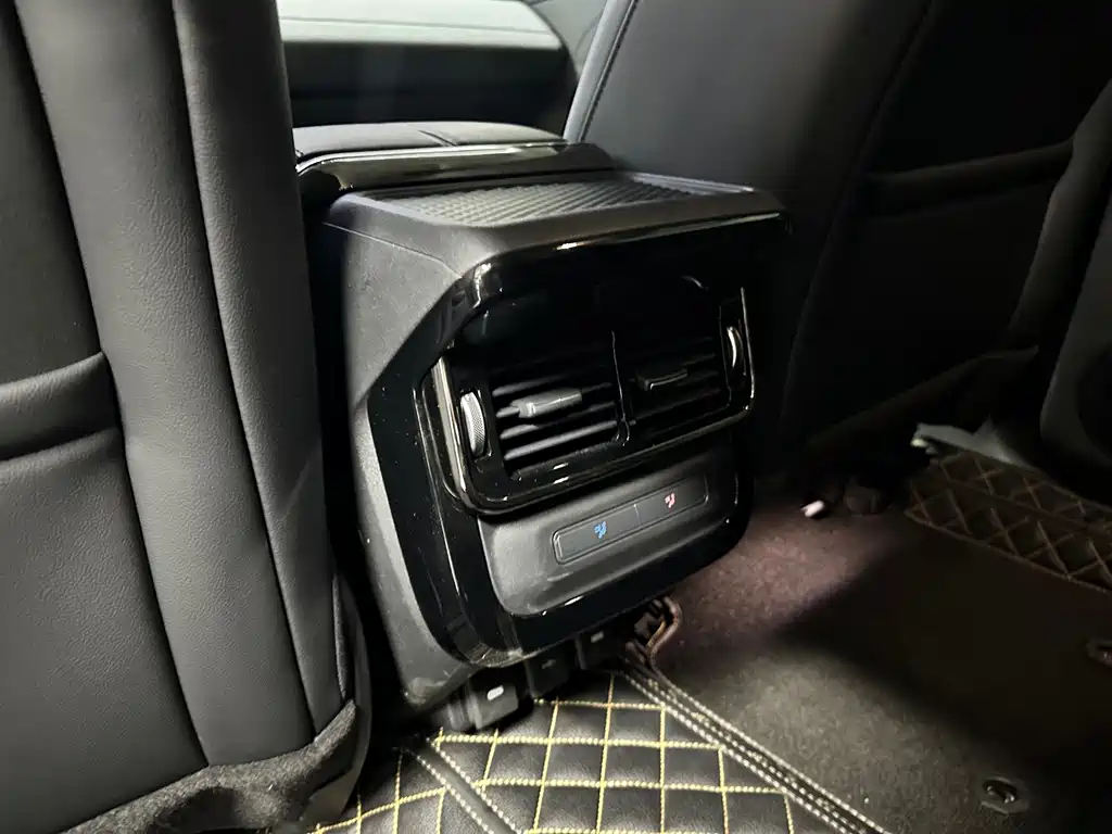 Land Rover Evoque — миниатюра 9