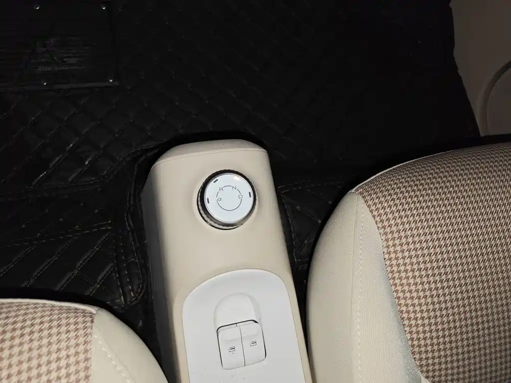 Wuling MINIEV — миниатюра 15