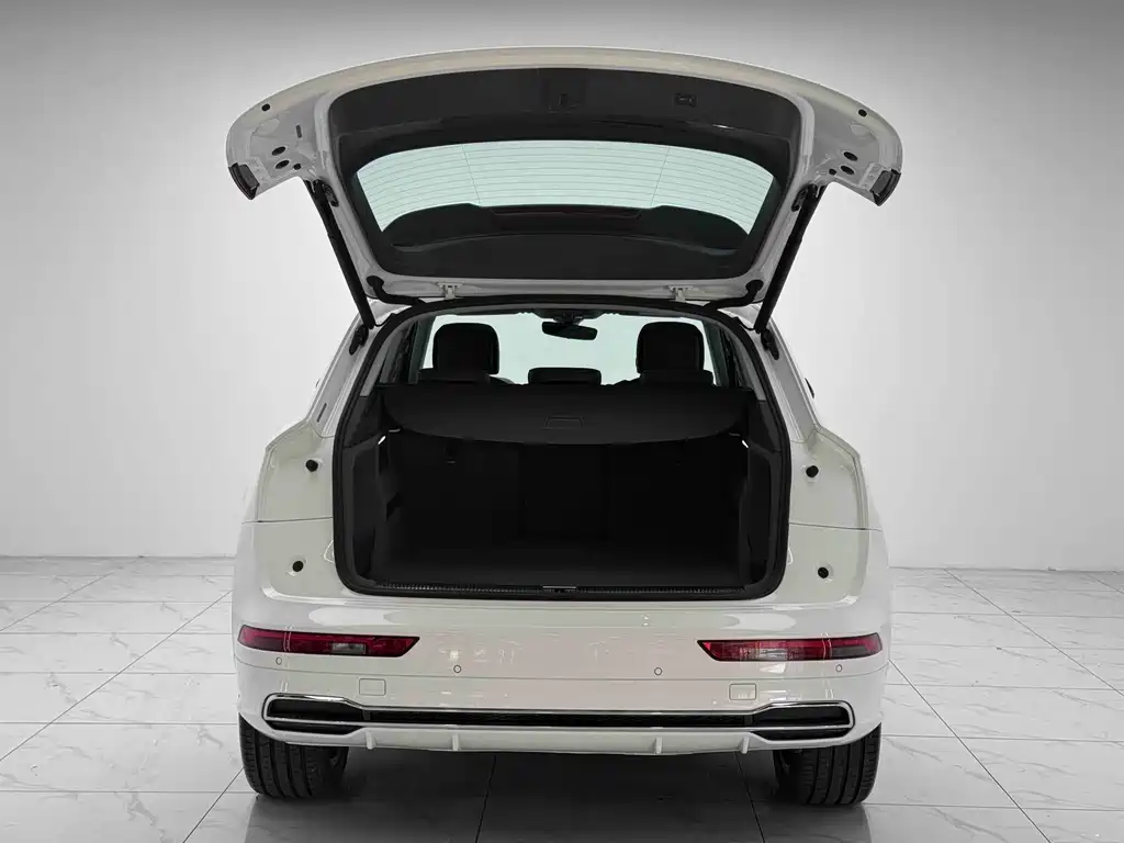 Audi Q5L — миниатюра 15