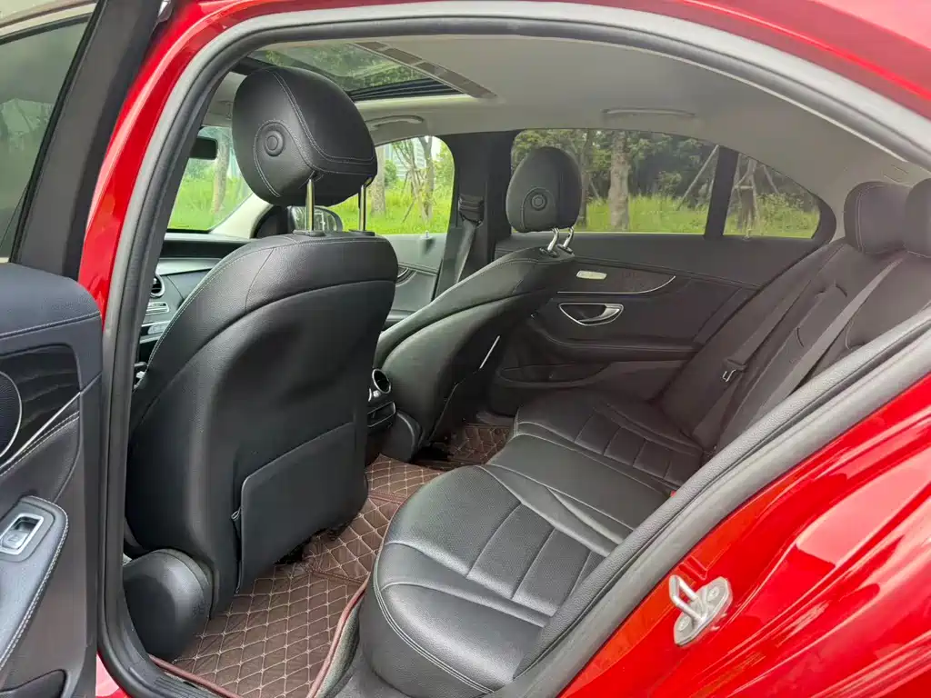 Mercedes-Benz C-Class — миниатюра 9