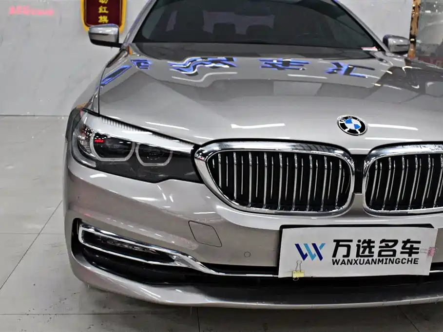 BMW 5 SERIES