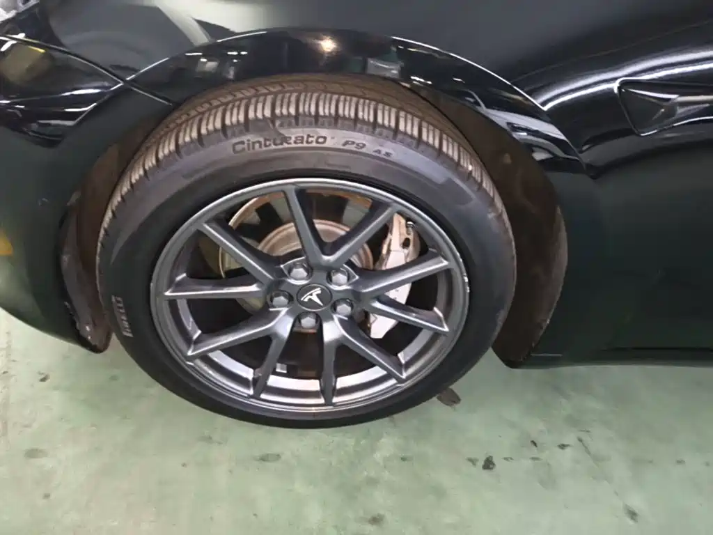 Tesla Model 3 — миниатюра 23