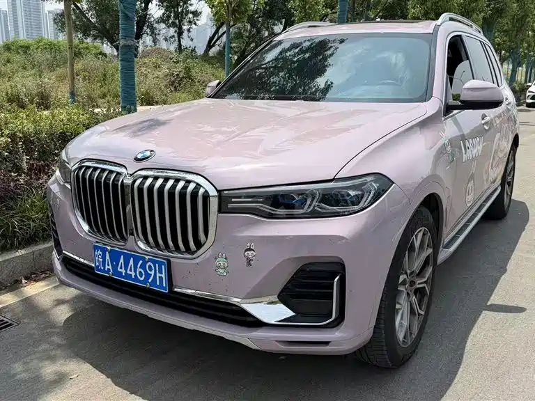 BMW X7 2021