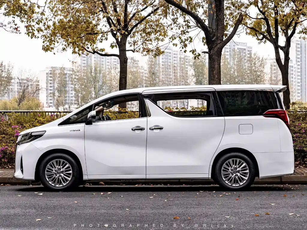 Toyota Alphard — фотографии объявления, Фото 4