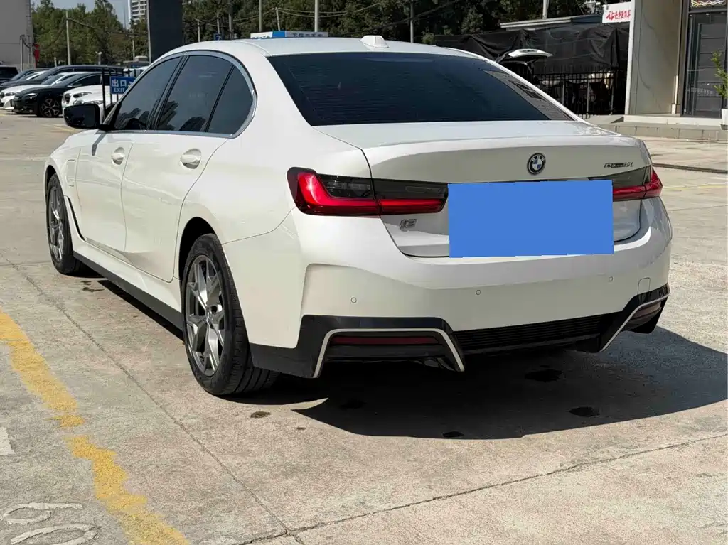 BMW i3 — миниатюра 9