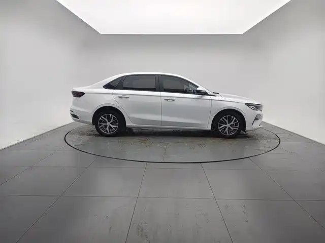Geely Emgrand — миниатюра 9