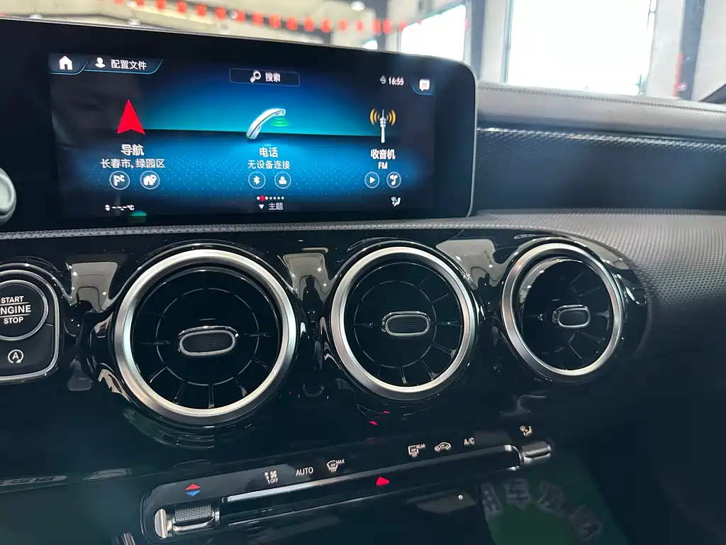 Mercedes-Benz A-Class — миниатюра 7