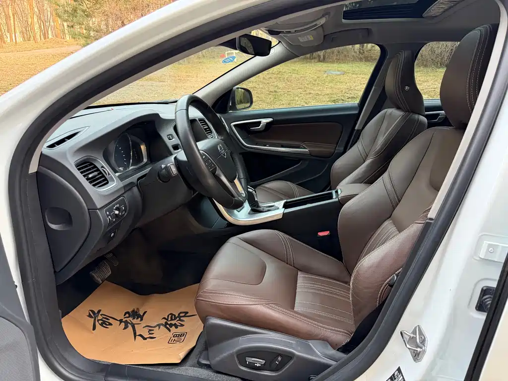 VOLVO S60 PLUG IN HYBRID