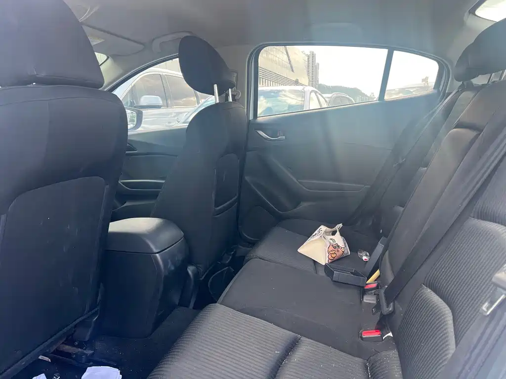 Mazda 3 Axela — миниатюра 5