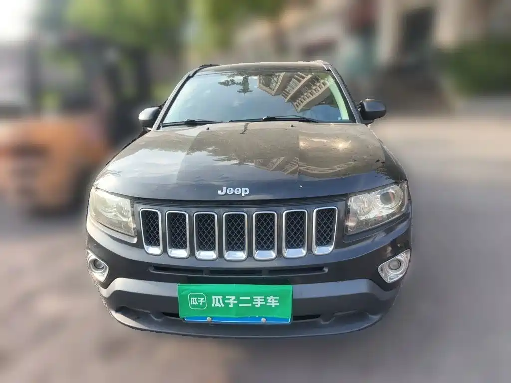 Jeep Compass (Import) — миниатюра 2