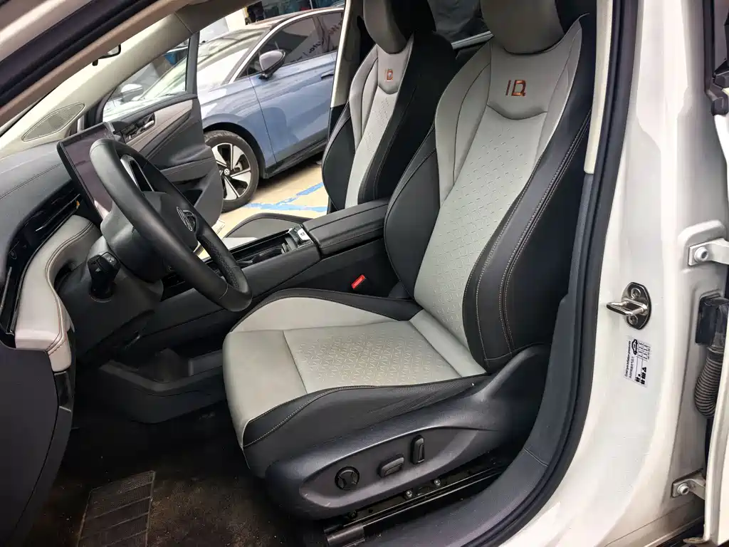 VOLKSWAGEN ID.7 VIZZION