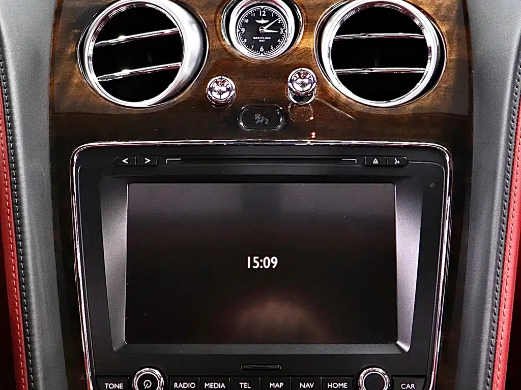 Bentley Flying Spur — миниатюра 20