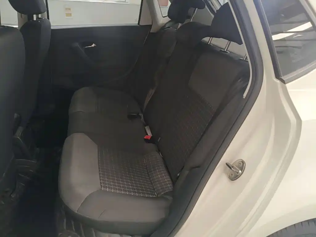 Volkswagen Polo — миниатюра 17