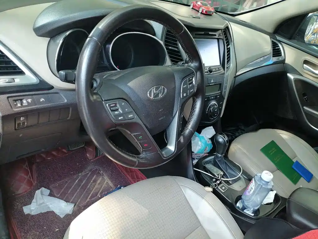 Hyundai Santa Fe — миниатюра 6