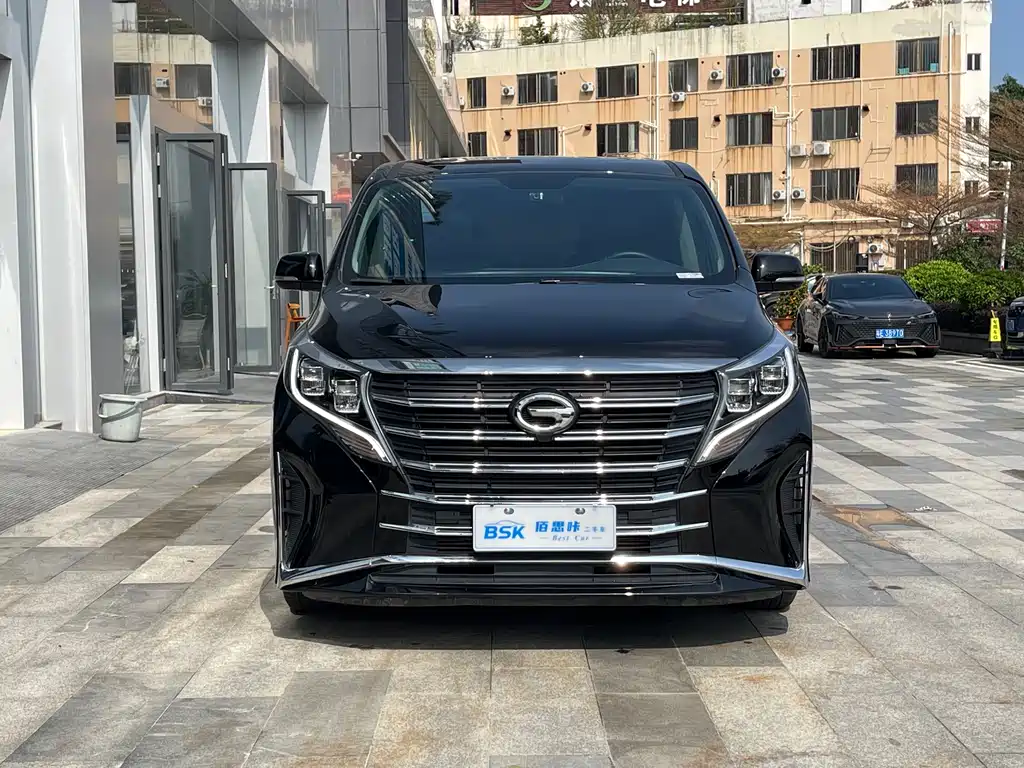 GAC TRUMPCHI M8