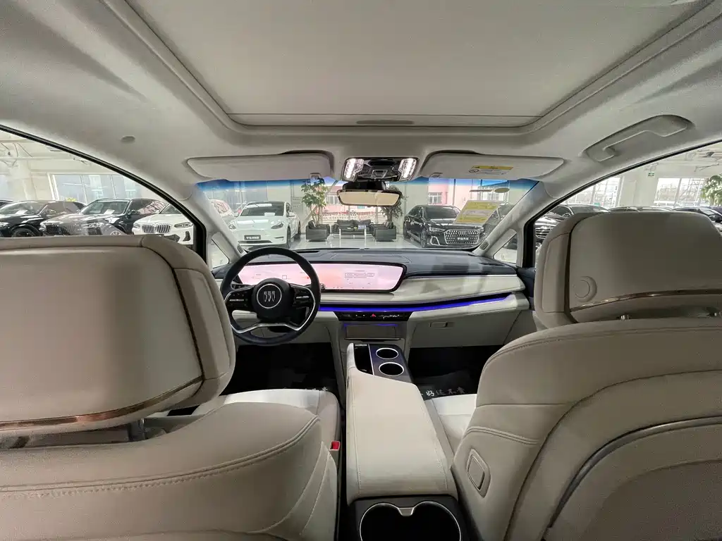 BUICK GL8 NEW ENERGY