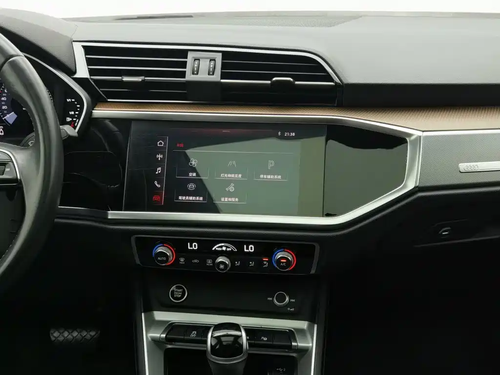 Audi Q3 — миниатюра 12