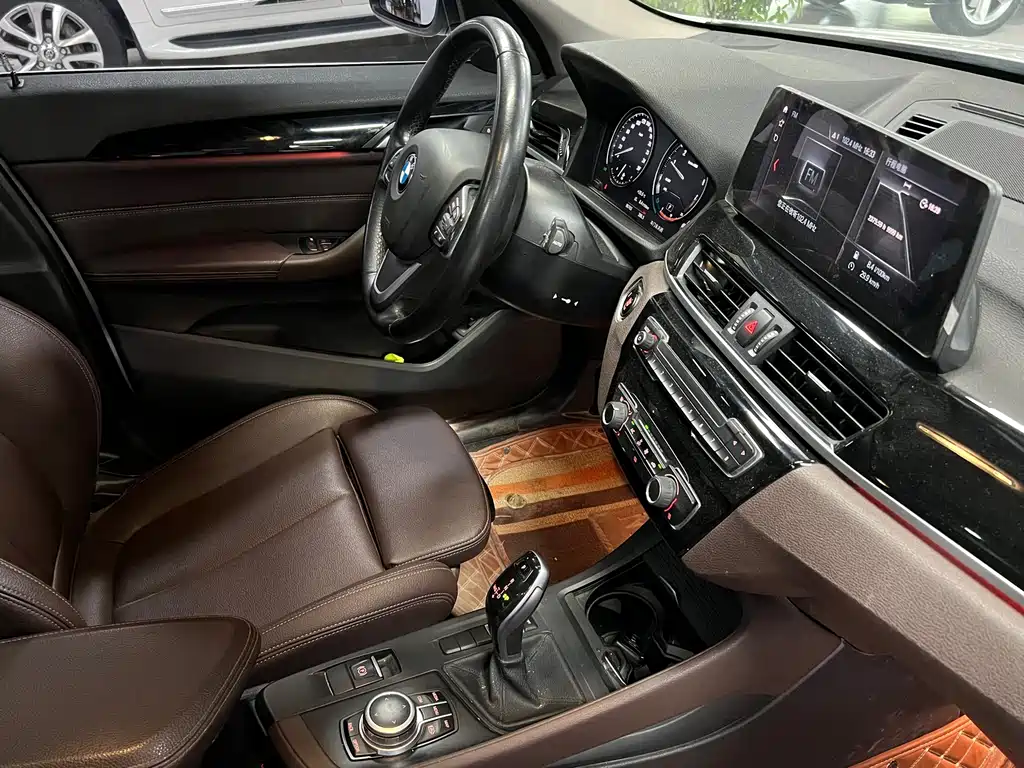 BMW X1 — миниатюра 20