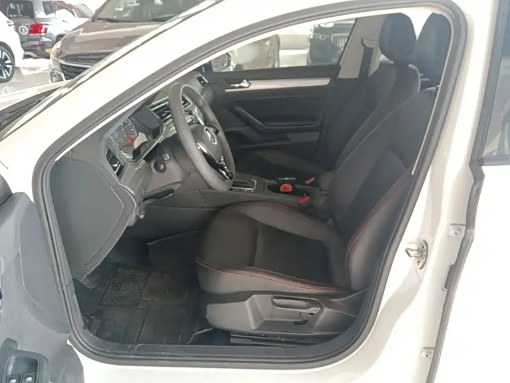 Volkswagen Lamando — миниатюра 15