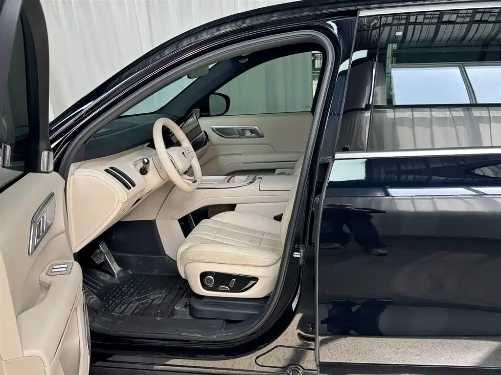 Changan Deepal DARK BLUE S09