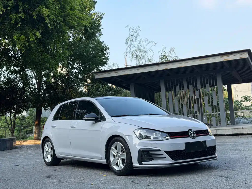 Volkswagen Golf — миниатюра 3