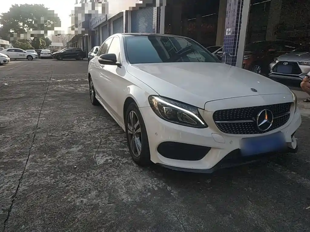 Mercedes-Benz C-Class — миниатюра 4